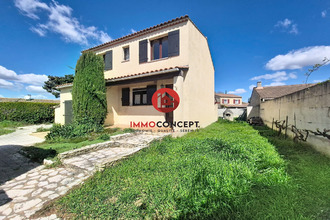  maison roquemaure 30150