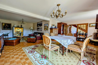  maison saignes 15240