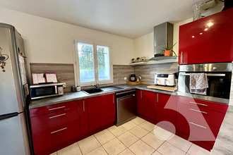  maison salernes 83690