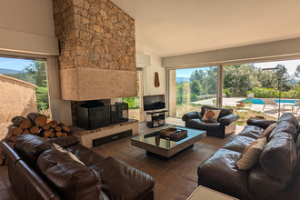  maison salernes 83690