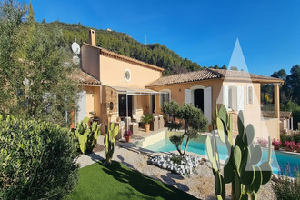  maison salernes 83690