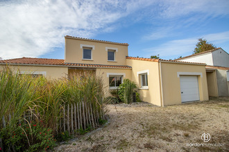  maison sallertaine 85300