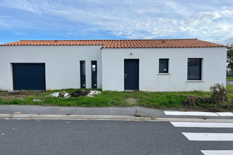  maison sallertaine 85300