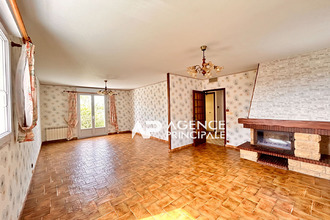  maison salles-sur-mer 17220