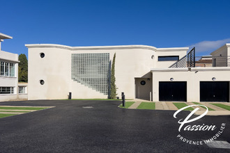  maison salon-de-provence 13300