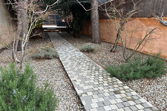  maison salon-de-provence 13300