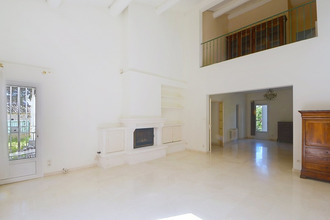  maison salon-de-provence 13300