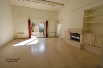  maison salon-de-provence 13300