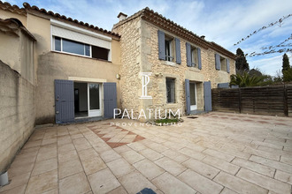  maison senas 13560