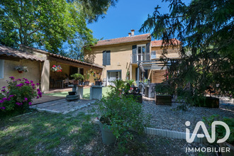  maison senas 13560