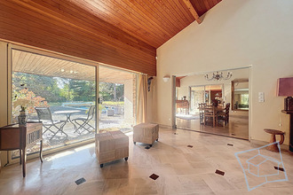  maison senlisse 78720