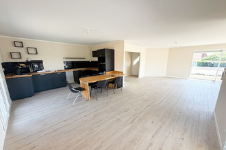 maison seychalles 63190