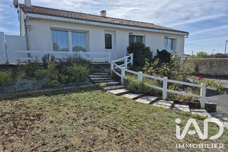  maison sigournais 85110