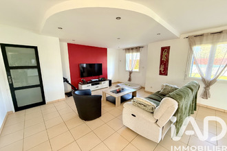  maison simple 53360