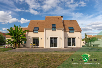  maison soindres 78200