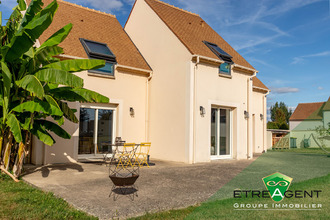  maison soindres 78200