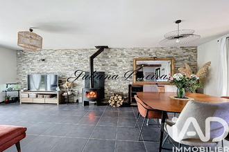  maison soindres 78200
