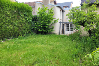  maison solesmes 72300
