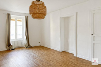  maison solesmes 72300