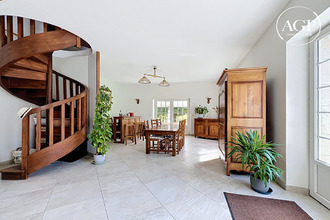  maison st-ay 45130