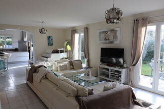  maison st-cyr-sur-mer 83270