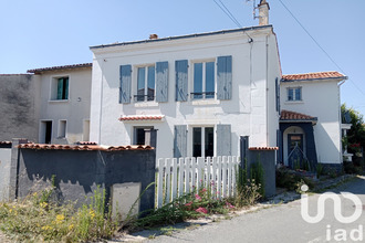  maison st-hilaire-la-palud 79210