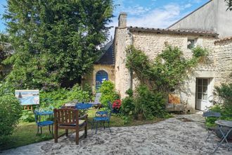  maison st-jean-d-angely 17400