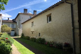  maison st-jean-d-angely 17400