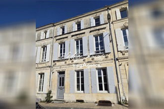  maison st-jean-d-angely 17400