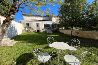  maison st-jean-d-angely 17400