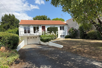  maison st-jean-d-angely 17400