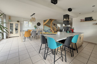  maison st-joseph 42800