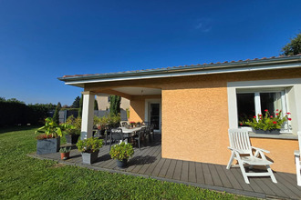  maison st-just 01250