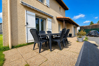 maison st-laure 63350