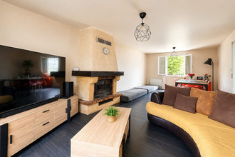 maison st-laure 63350