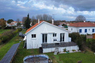  maison st-michel-en-l-herm 85580