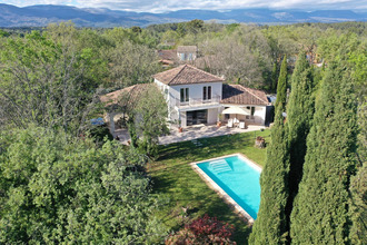  maison st-paul-en-foret 83440