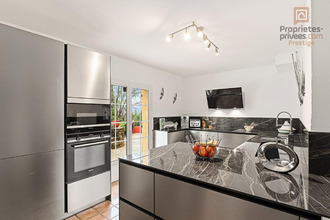  maison st-paul-en-foret 83440