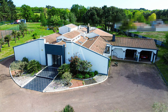  maison st-reverend 85220