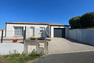  maison st-reverend 85220