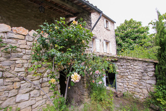  maison st-trinit 84390