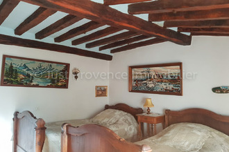  maison st-trinit 84390