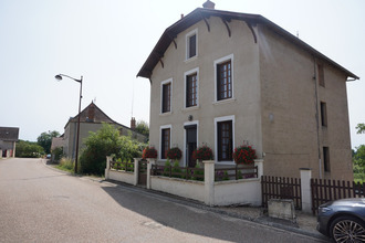  maison st-yan 71600