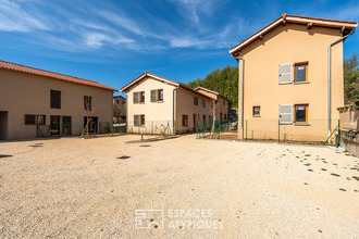  maison ste-euphemie 01600