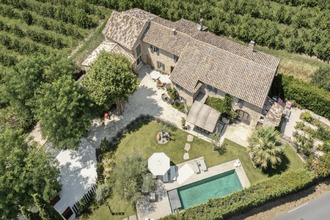  maison taillades 84300