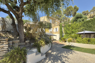  maison taillades 84300