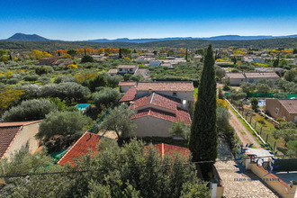  maison tavernes 83670