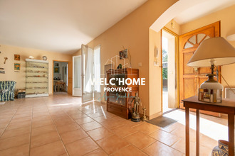  maison tavernes 83670