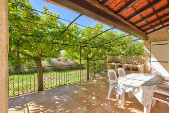  maison tavernes 83670