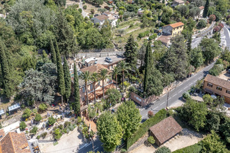  maison tourrettes-sur-loup 06140